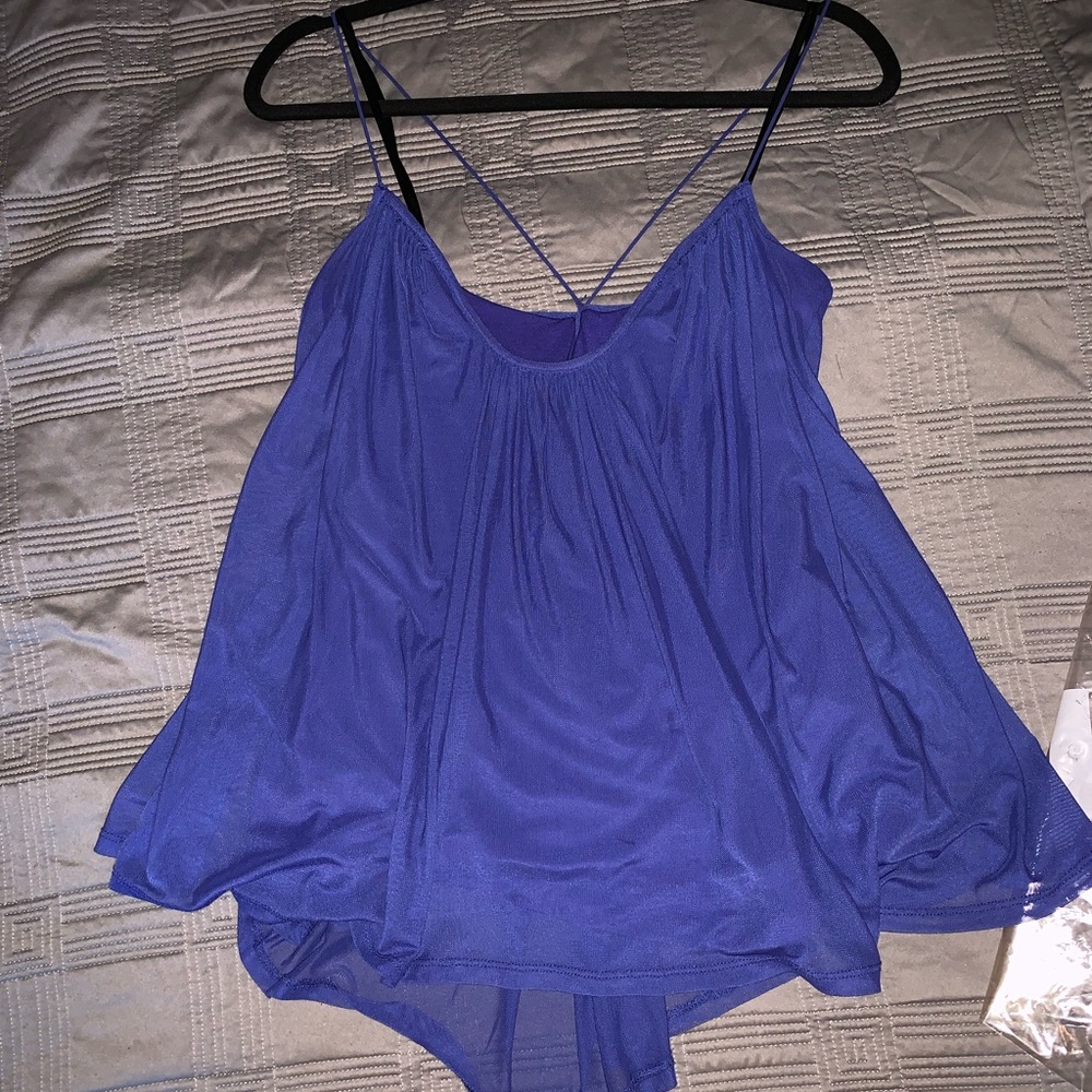 Gorgeous skinny straps top💙